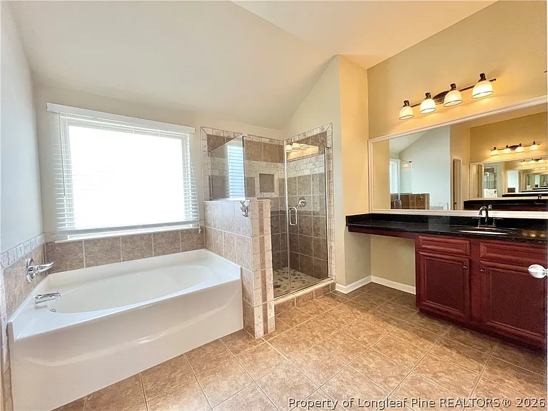 642 Regimental Dr — Photo 29