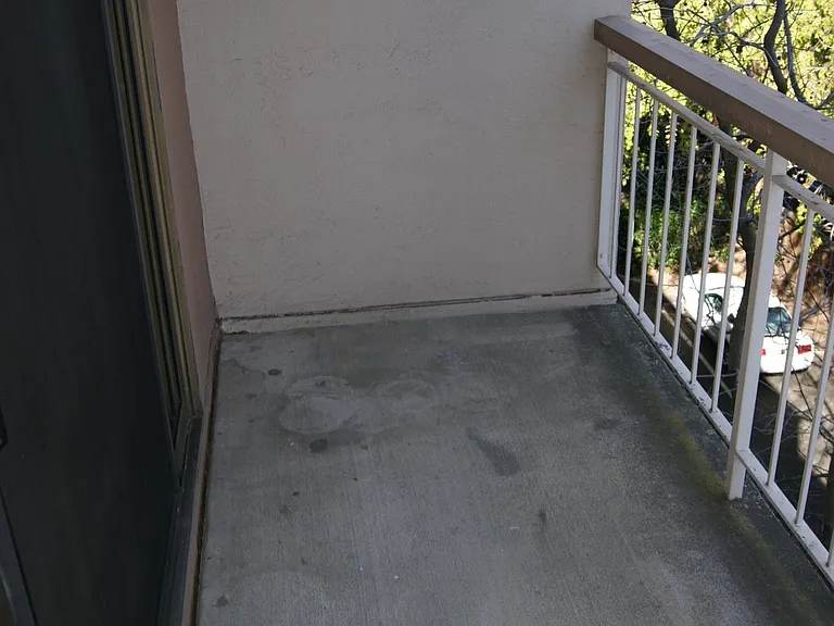 490 N Civic Dr #413 — Photo 14