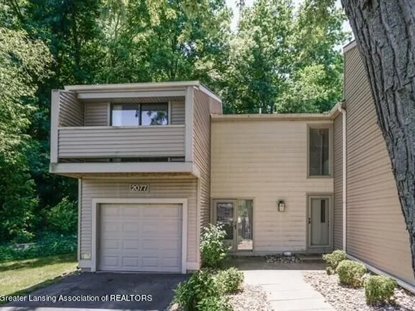 2077 Fox Hollow Dr, Okemos, MI 48864