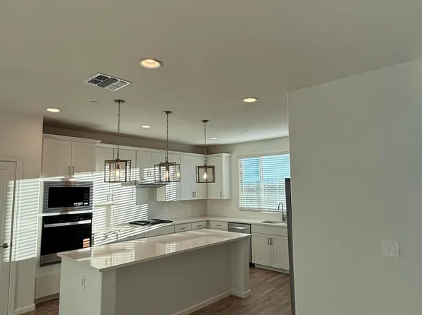 1531 E Cattle Graze Loop, Sahuarita, AZ 85629