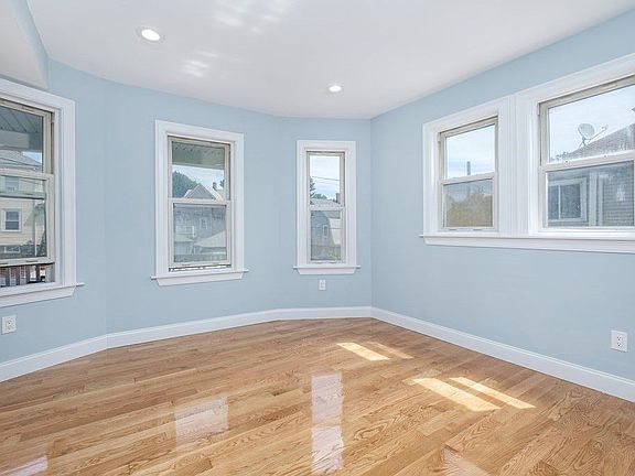 4th image of 55 Bedford St #1