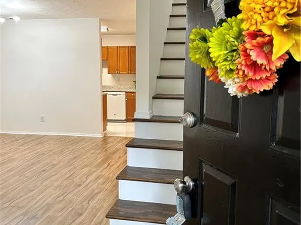 103 River Mill Cir, Roswell, GA 30075