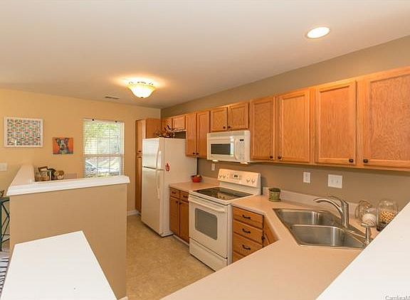4th image of 11424 Glaetzer Ln