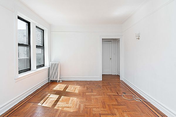 1st image of 3150 33rd St APT 9D
