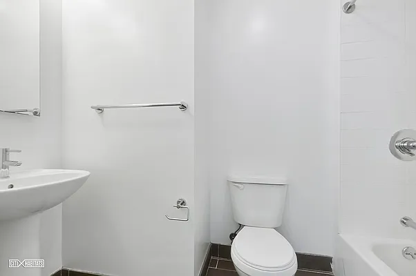 Rented by Citi Habitats | media 15