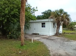 771 Avenue E NW, Moore Haven, FL 33471