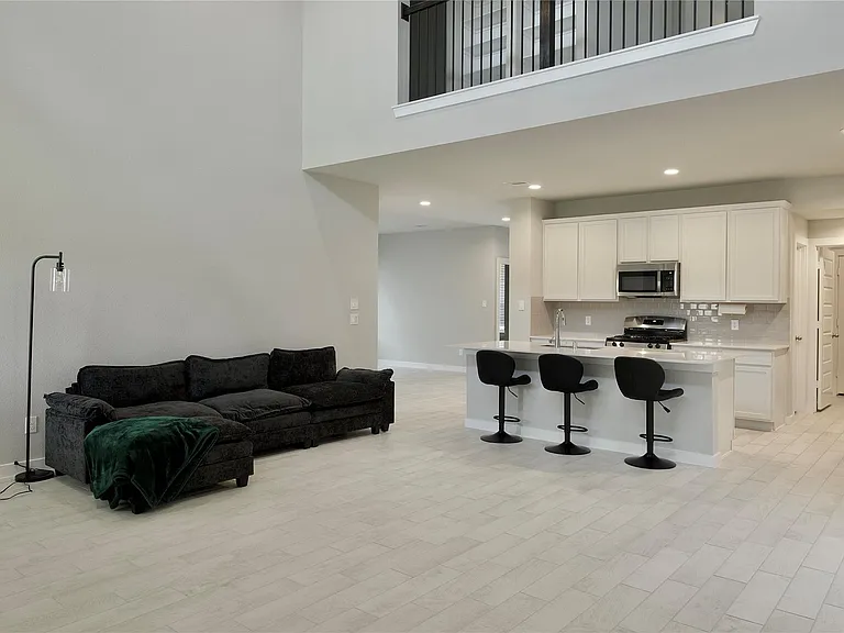 3207 Tilley Dr — Photo 18
