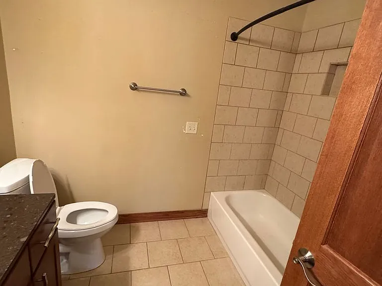 6500 University Ave — Photo 7