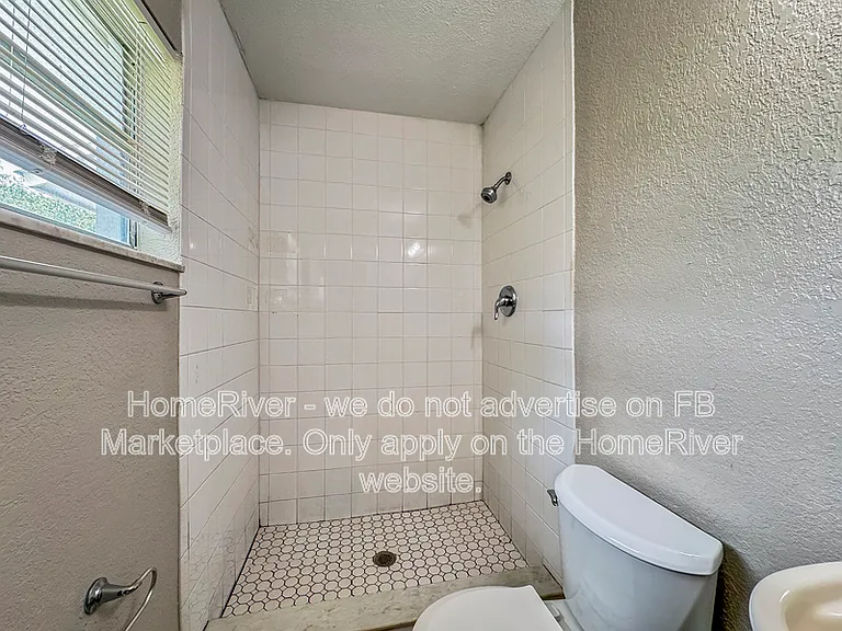 4407 Pompano Dr — Photo 15