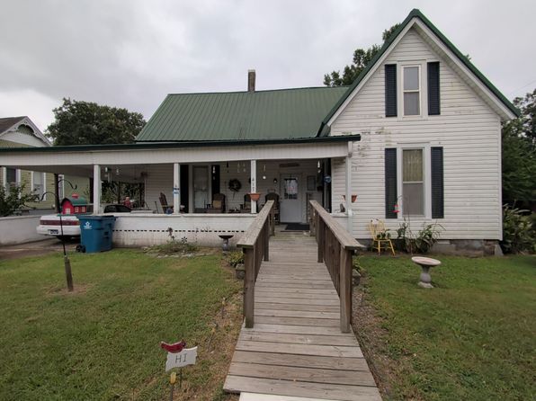 417 Main St
