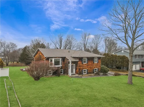 3193 Amelia Drive, Mohegan Lake, NY 10547