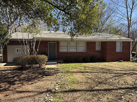 3rd image of 3606 Lakewood Rd NW