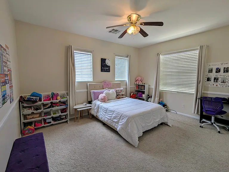11025 Edina Ct — Photo 20