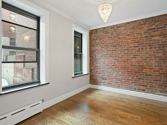 4th image of 340 E 18th St APT 5C
