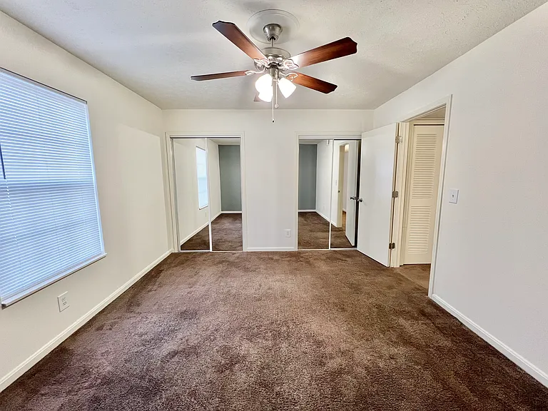 Countrybrook Apartments — Photo 95