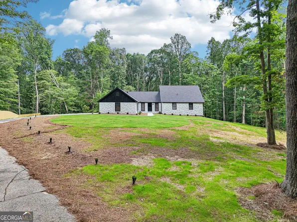 2725 Glendale Dr NE, Conyers, GA 30013