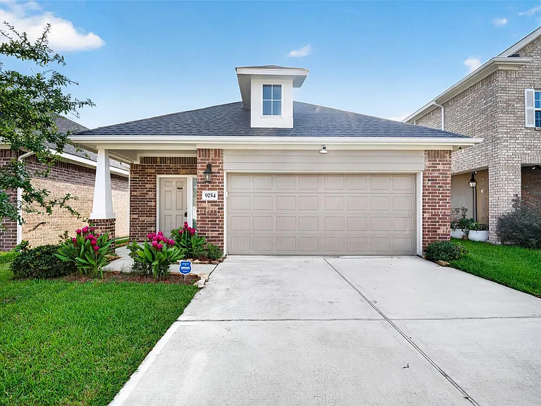 9254 Sea Garden St — Photo 3