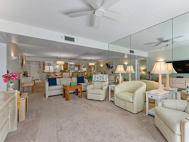 1001 Seafarer Cir #204 — Photo 19