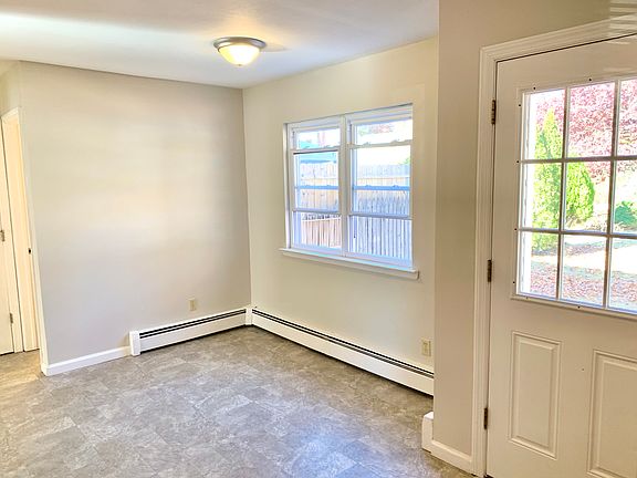 3rd image of 441 Clarice Blvd