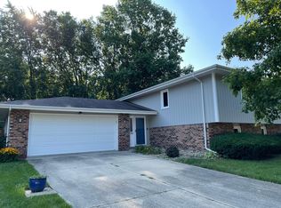 1118 Liberty Rd, Normal, IL 61761