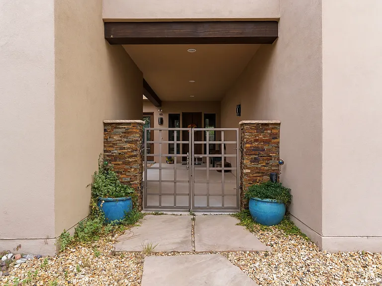 Brunn School Ln — Photo 14
