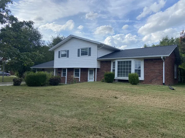 706 Wendemere Dr, Seymour, IN 47274