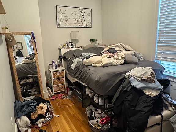 2nd image of 28 Howell St #3