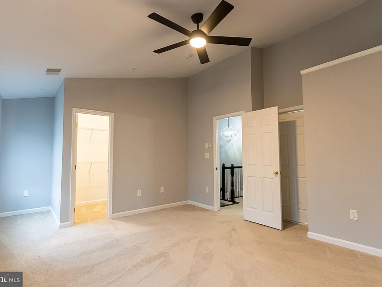 2403 Baikal Loop — Photo 28