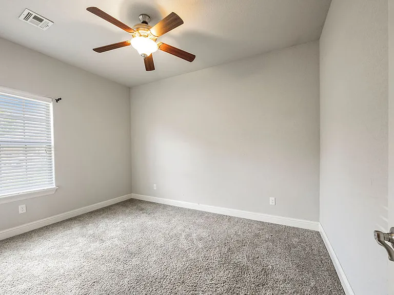 2237 Aspen — Photo 16