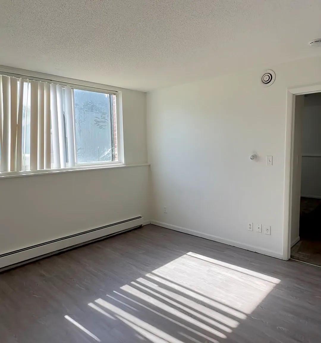 479 5th Ave — Photo 3
