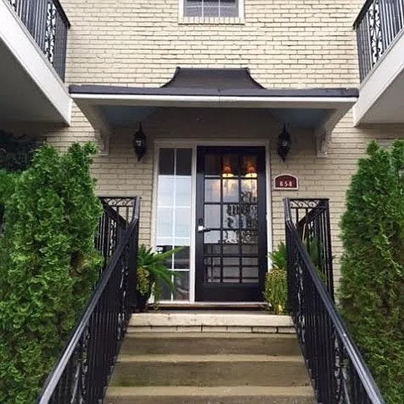 Entry way