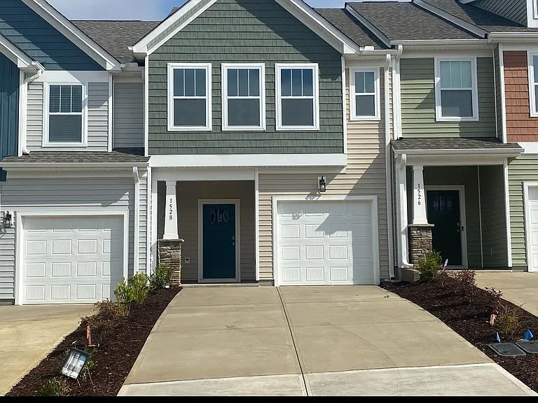 1528 Rivermeade Dr #2 — Photo 1