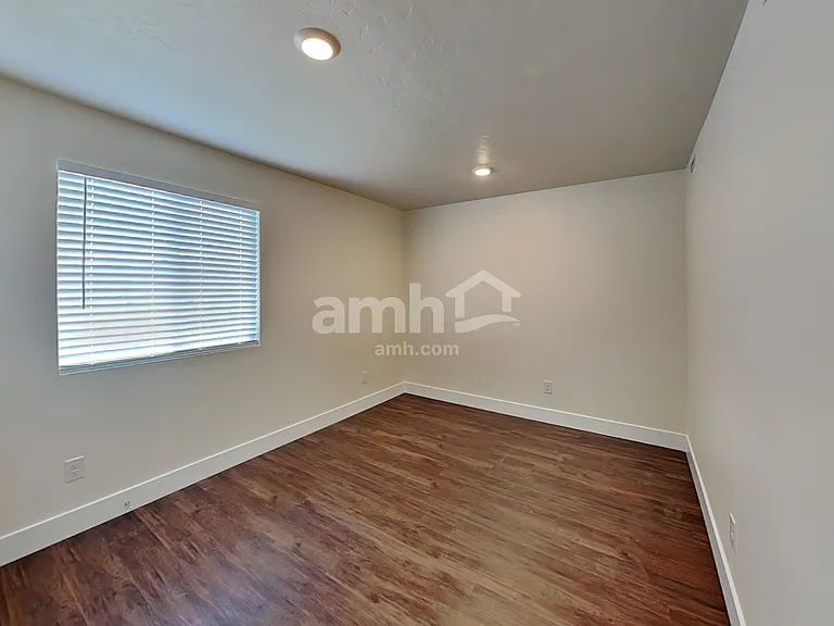 1515 W Afton St — Photo 23