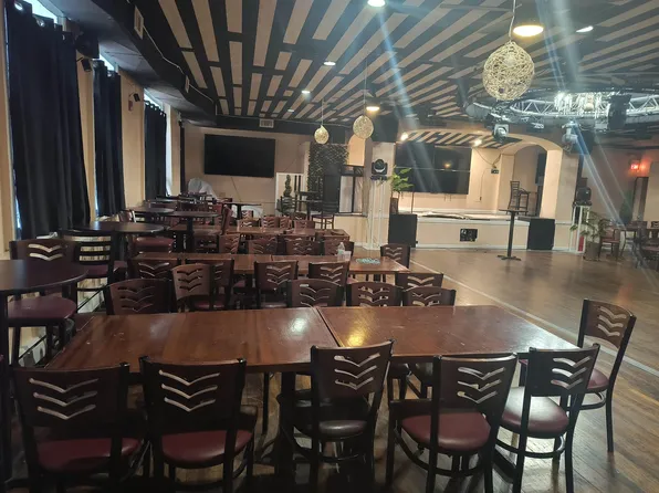 572 57th Street image 9 of 13