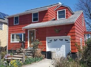 76 John St, Carteret, NJ 07008