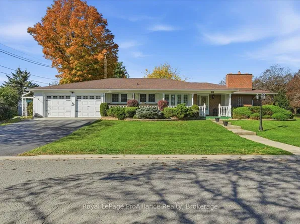 9 Parkview Hts, Quinte West, ON K8V 5L9