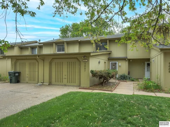 9007 David Cir, Omaha, NE 68138