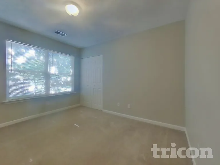 102 W Oaks Pl — Photo 10