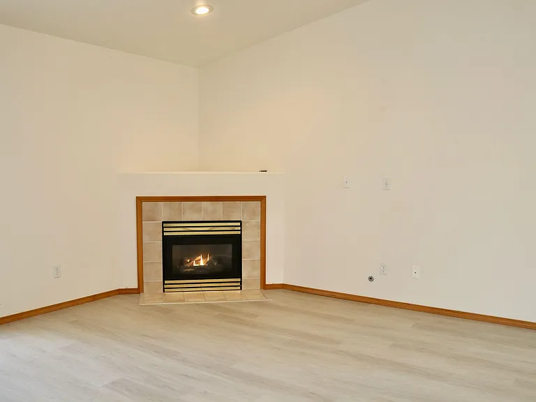 3924 135th St SW — Photo 4