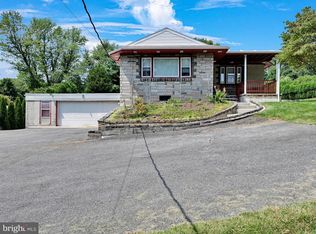 3060 Pricetown Rd, Temple, PA 19560