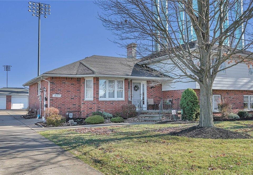 1st image of 1285 Parker Blvd