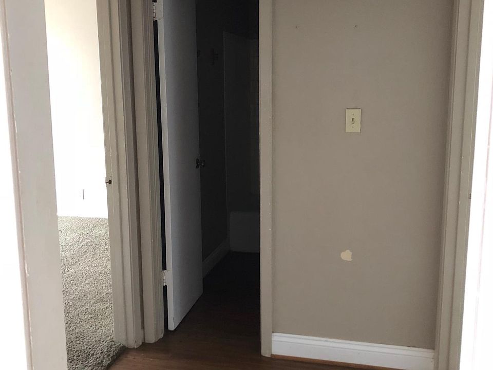 1st image of 100 Gates Dr APT 12