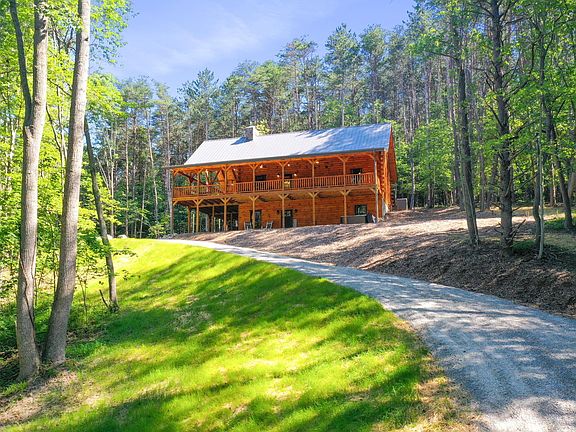 3rd image of 9789 Bauer Rd