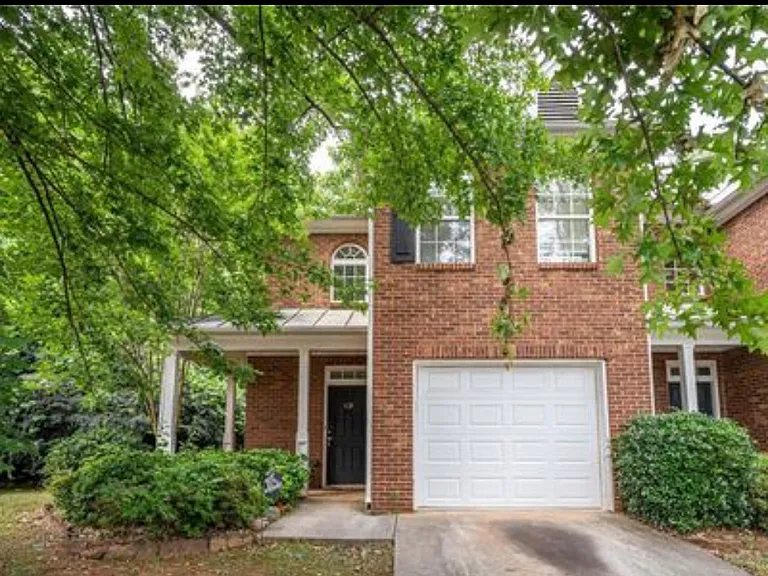 6131 Brookechase Ln — Photo 1
