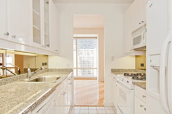 Rented by RSNY Realty | media 25