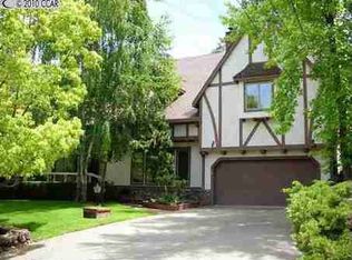 59 Meadow View Rd, Orinda, CA 94563