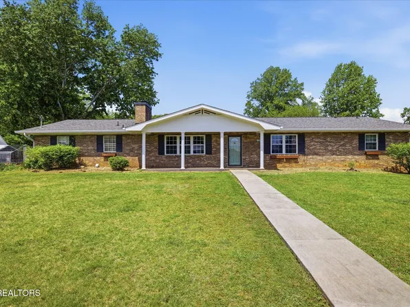 1332 Trentham Cir, Seymour, TN 37865