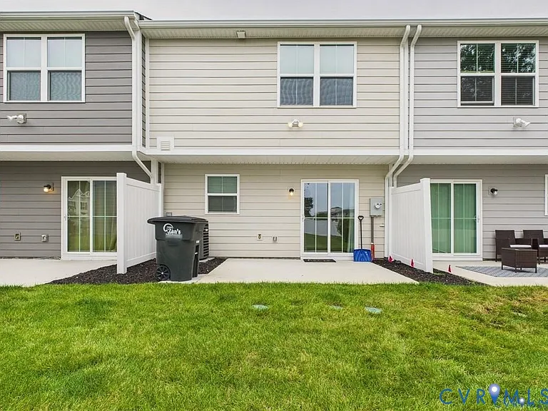 5409 Canterbury Ridge Way — Photo 14