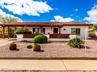 130 E Los Arcos, Green Valley, AZ 85614