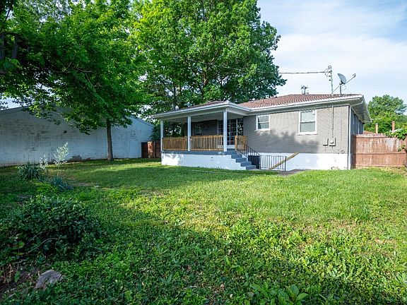 4th image of 6141 Tahiti Dr